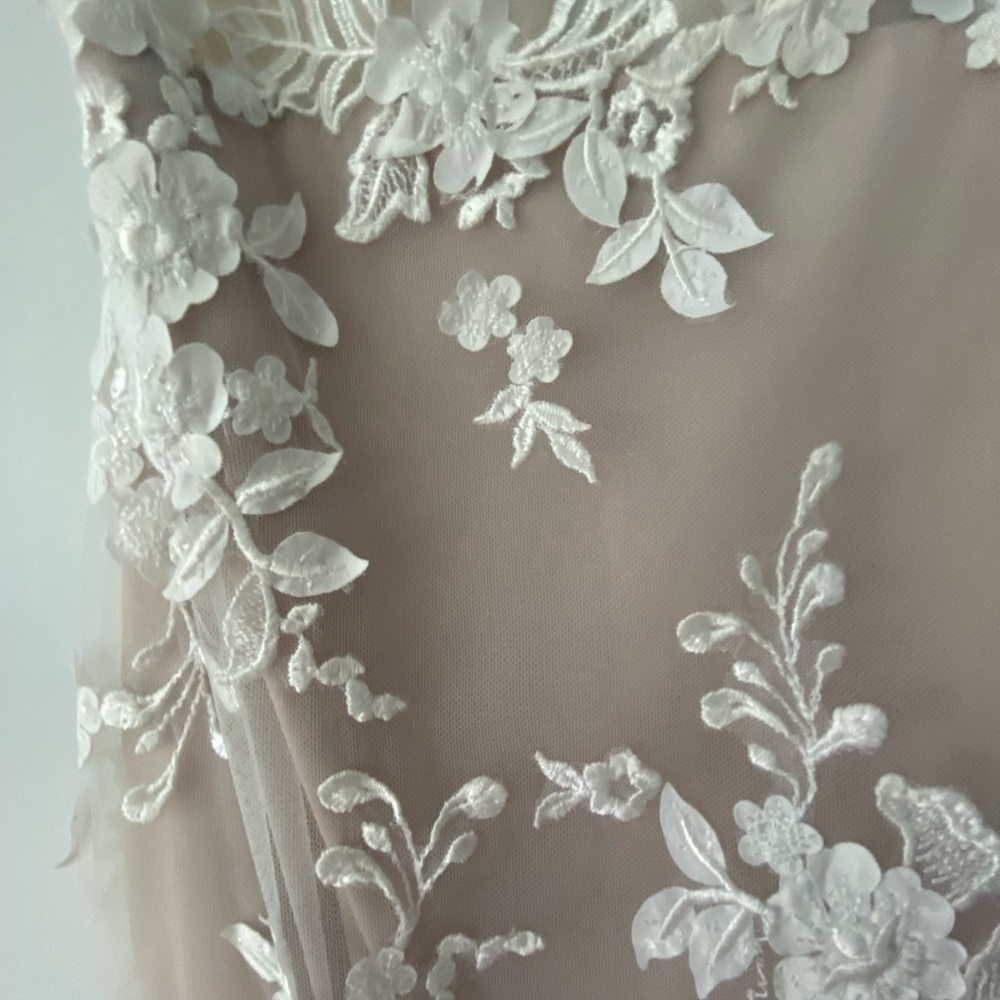 Madi Lane Bridal Gown size 10 - Picture 9 of 10